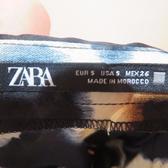 Zara Maxi Satin Abstract Pattern Skirt Size Small - Picture 5 of 5